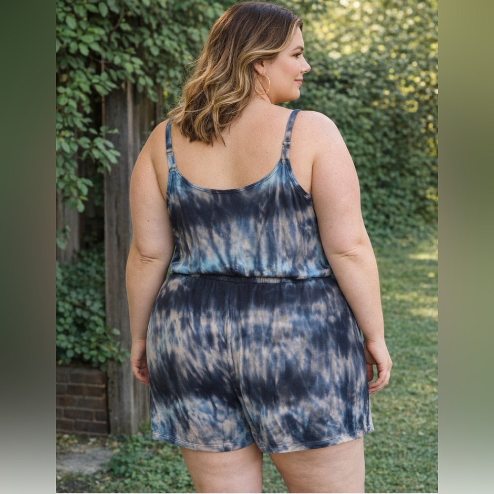 Torrid Size 1 (14/16) Super Soft Knit Tie-Dye Romper - Picture 2 of 4